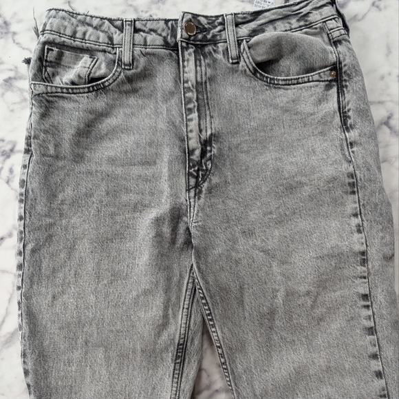 Zara Gray Denim Jeans - Picture 2 of 4